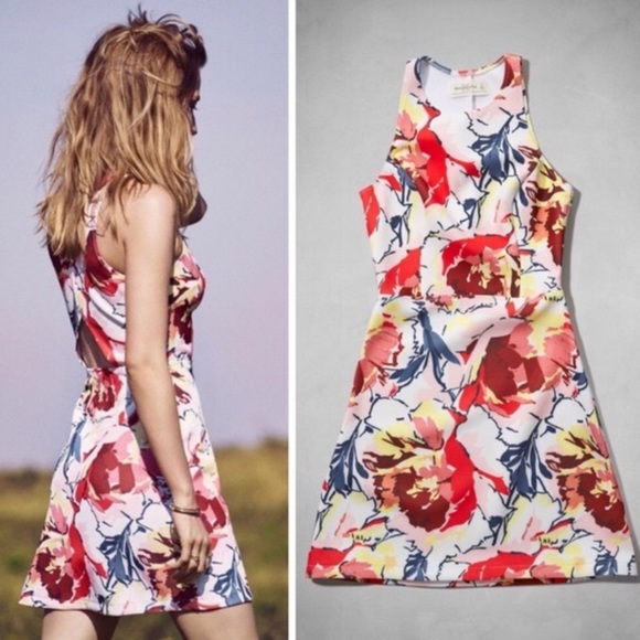 Abercrombie & Fitch Scuba Floral Dress - Picture 2 of 8